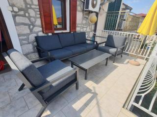 Charming One-Bedroom Apartment in the Heart of Murter Town Centre - Murter - 0