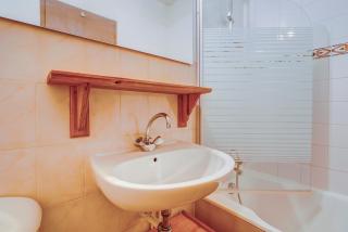 Self Catered Chalet with Indoor Pool - Essert-Romand - 2