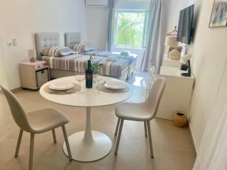 Pupi Studio Apartment Trogir - Trogir - 8