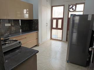 AA Pg - Gurgaon - 2