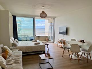 Zen Seaview Studio Apartment - Oostende - 0