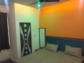 Hotel Shivoham - Mathura - 8
