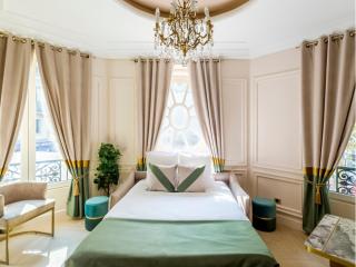 Merveil - Luxury Suite - Louvre - Ours I - Paris - 2