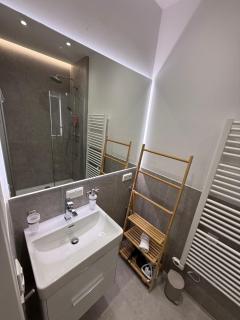 BeckHomes Munich, New, central 2BR Apartment with Terrace - München - 9