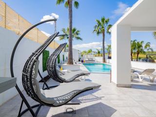 Cubo's Casa Flor High Privacy & Pool - 4