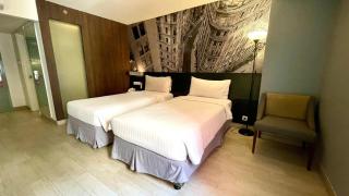HORU HOTEL MANGGA DUA SQUARE - 2