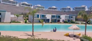 Spacious 3-Bedroom Chalet and Maid Room in Fouka Bay - Marsa Matruh - 4