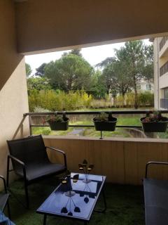 Appartement calme centre Uzes Parking ferme gratuit - Uzès - 5