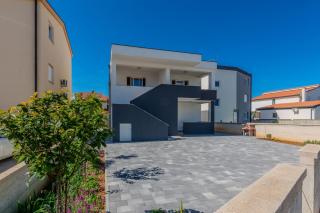 Apartment Mutak - Vir - 0