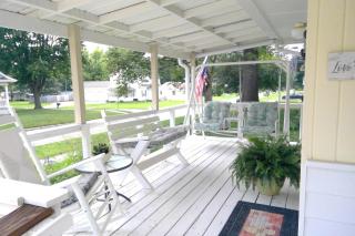 House Suite - - 9