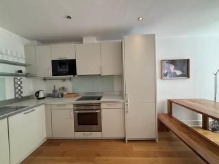 Stylish 1BD Flat in Gated Community Clapham - 7