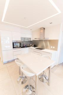 Élégant T3 - Vue Mer - Croisette Cannes - 6