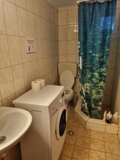 Hariskof garden house - 1