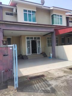 Homestay Atok Komando Bc Poly KB - Ketereh - 0