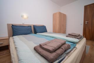 Spacious 2BD Apartment - Walk to City Center by Flat Mаnager - Burgas - 4