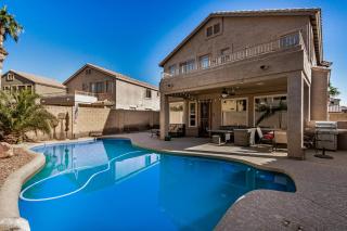 Phoenix - Sleeps 8 - Pool - Parking - Garden - Phoenix - 0