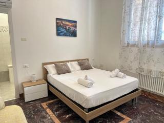 Arena Suite Garibaldi Verona Centro - Verona - 5