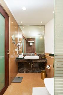 DLF Club 5 - Gurgaon - 8