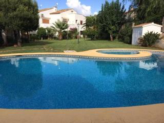 1 Bed-Sleeps 2-Gardens-Pool-10 Min To Beach - Dénia - 8