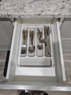 Brand New, Fully furnished luxurious & cozy suite - - 9