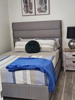 Brand New, Fully furnished luxurious & cozy suite - - 3