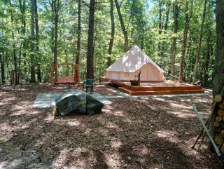 Remote Equipped Bell Tent Surrounded by Nature with Great Hiking Trails in Virginia - - 2