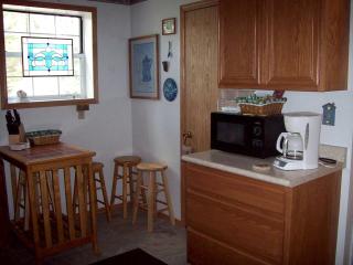 Luxury Cottage Rental with Stunning Gardens in Historical Town of Cortez, Colorado - Towaoc - 4