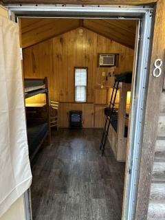 Cozy Cabin Surrounded by Nature in Nashville, Indiana - Nashville - 4