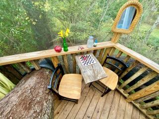 Fabulous and Unique Tree House Rental for Romantic Glamping in Florida - Live Oak - 3