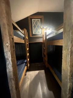 Group Cabin Perfect for a Rural Escape in Indiana - Nashville - 4
