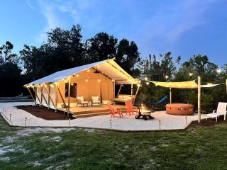 Outstanding Safari Tent with Jacuzzi and and Beautiful Outdoor and Indoor Living in Florida - Punta Gorda - 9