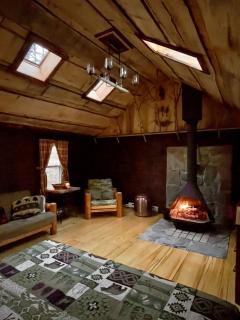 Romantic Escapes to New Hampshire in this Cozy Log Cabin in Lisbon - Lisbon - 4