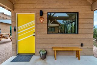 Cozy Texas Hill Country Cabins for Romantic Getaways near Austin - Dripping Springs - 3