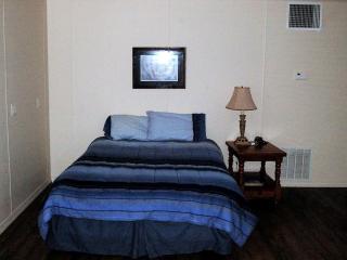 Lakefront Cabin Getaway with Firepit near Ozark National Forest in Scranton, Arkansas - Scranton - 4
