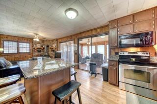 Cozy Getaways in this Cute A-Frame Cabin in Suches, Georgia - Suches - 2
