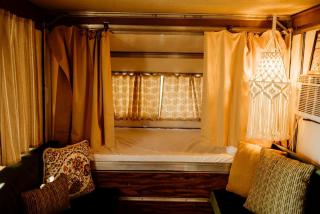 Vintage Camper Rental Ideal for Glamping in Missouri, MO - Saint Clair - 4