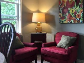 Lovely Cottage Rental with a Pool and Stunning Garden near Grand Rapids in Michigan - Grand Rapids - 0