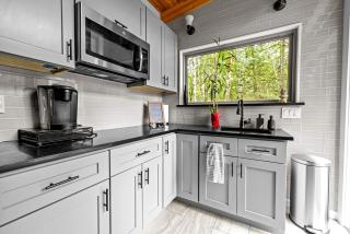 Breathtaking Tiny House with Jacuzzi and Outdoor Shower in Washington - Olympia - 5
