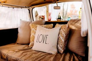 Refurbished Campervan Rental Perfect for Glamping in Missouri - Saint Clair - 4