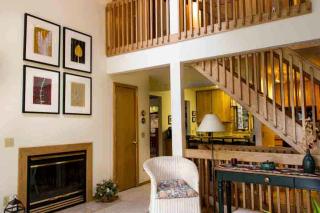 Sunny Suite Rental with Amazing Views near Ithaca, New York - Dundee - 4