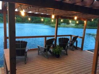 Luxury Waterfront Vacation Rental with a Boat Dock near Lake Texoma, Texas - Pottsboro - 9