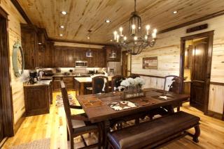 Delightful Unique Log Cabin Rental with Hot Tub near Oklahoma's Broken Bow Lake - Broken Bow - 5