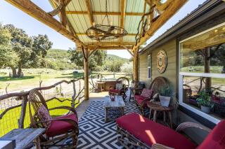 Unique Western-Themed Cabin Rental for Secluded Getaway in Warner Springs, California - Warner Springs - 2