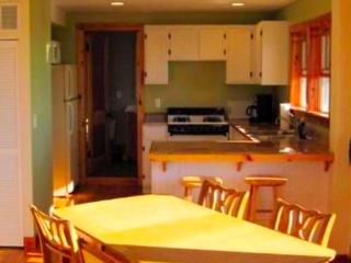 Lovely Waterfront Cottage Rental on the Indiana Dunes National Lakeshore, Indiana - - 5