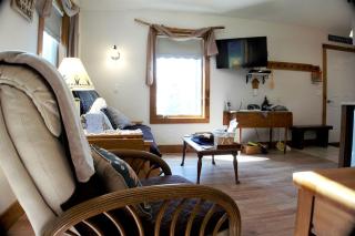 Serene Country Cozy Cabin Perfect For A Ski Getaway Near Hyde Park, Vermont - Hyde Park - 6
