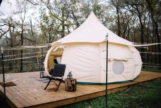Beautifully Furnished Bell Tent Rental for a Vacation in Elgin, Texas - Elgin - 7