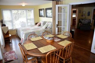 Luxury Cottage Rental with Private Dock on Keuka Lake in Finger Lakes Wine Country - Hammondsport - 7
