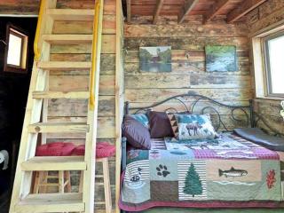 Rustic Cabin Rental with Stunning Forest Views in the Ozarks, Missouri - Salem - 2