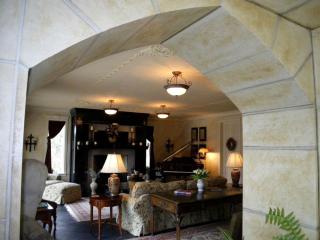 Spectacular Gothic-Style Castle with Private Pool and Hot Tub near Rindge, New Hampshire - Rindge - 6