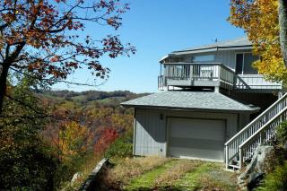 Unique Cabin Rental with Stunning Panoramic Views in Beech Mountain - Beech Mountain - 8